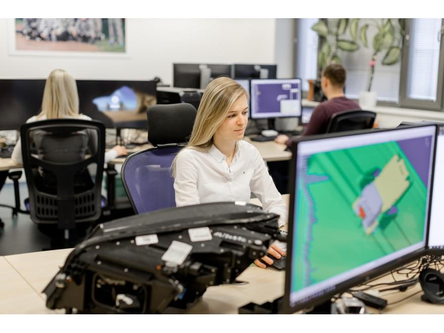 The company's expert in TIYO's development office performs a numerical simulation The company's expert in TIYO's development office performs a numerical simulation