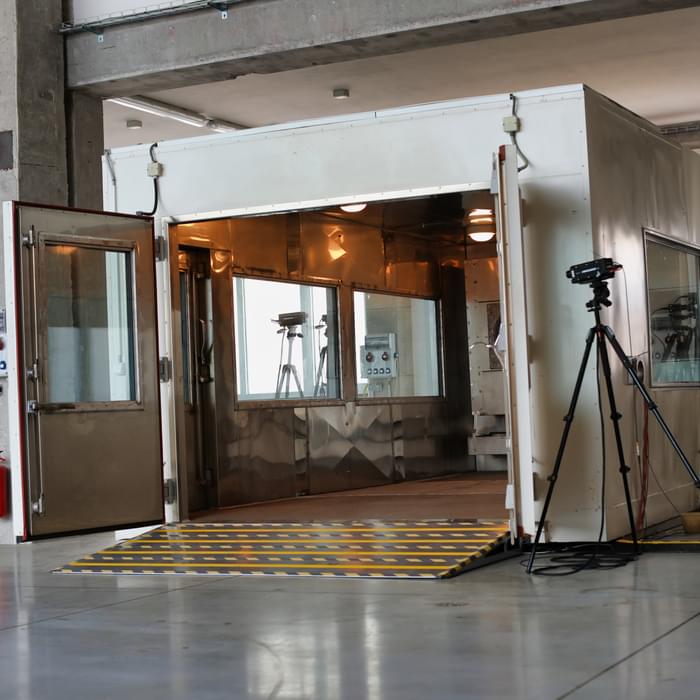 special chamber in the TIYO laboratory for airbag deployment tests